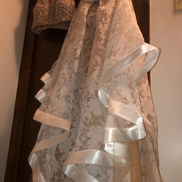 TERANI COUTURE 2 piece gown - Picture 2 of 3